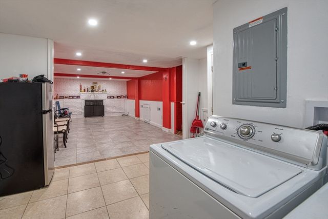 28 Provost St, Brockton, MA 02302