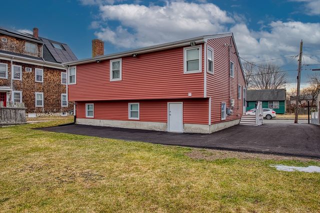 28 Provost St, Brockton, MA 02302