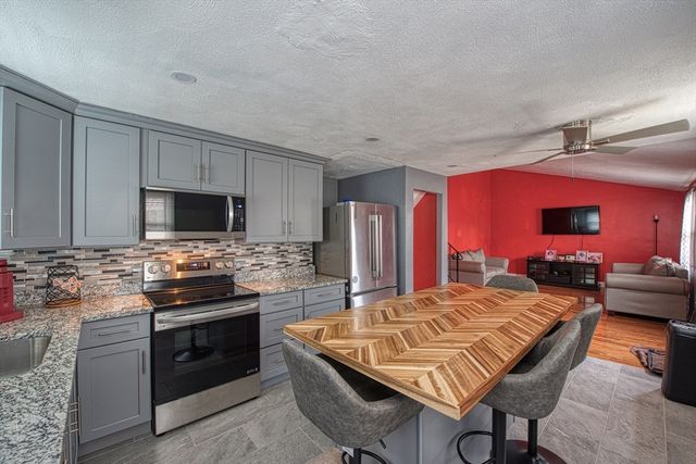 28 Provost St, Brockton, MA 02302