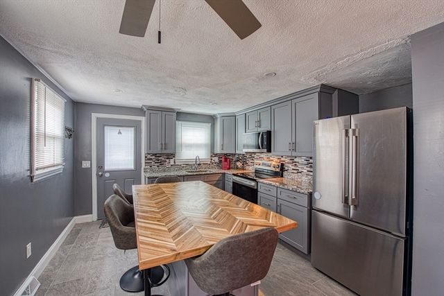 28 Provost St, Brockton, MA 02302