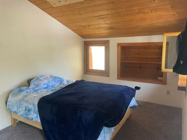 2722 Island Mountain Road, Garberville, CA 95542