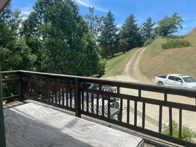 2722 Island Mountain Road, Garberville, CA 95542