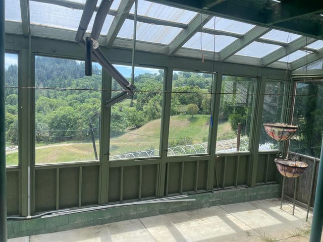 2722 Island Mountain Road, Garberville, CA 95542