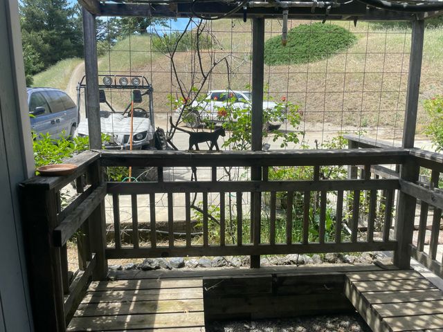 2722 Island Mountain Road, Garberville, CA 95542