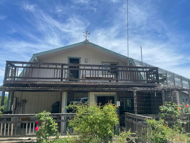 2722 Island Mountain Road, Garberville, CA 95542