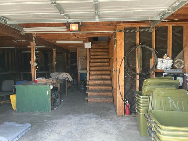 2722 Island Mountain Road, Garberville, CA 95542