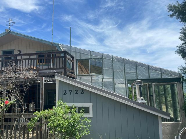 2722 Island Mountain Road, Garberville, CA 95542