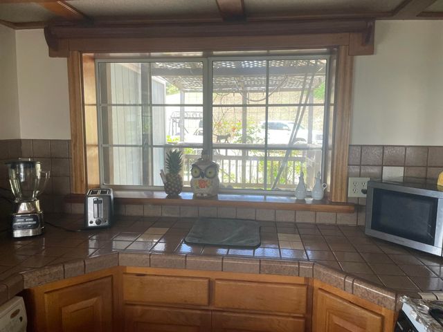 2722 Island Mountain Road, Garberville, CA 95542