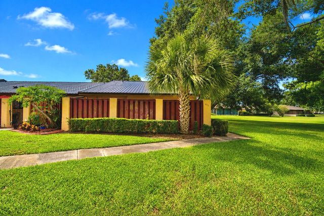 645 BROADMOOR CIRCLE 645, Winter Haven, FL 33884