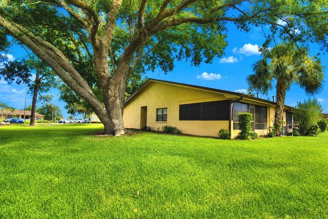 645 BROADMOOR CIRCLE 645, Winter Haven, FL 33884