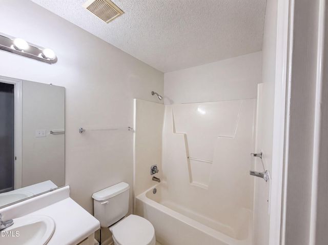 6113 Remington Lake Drive, Raleigh, NC 27616