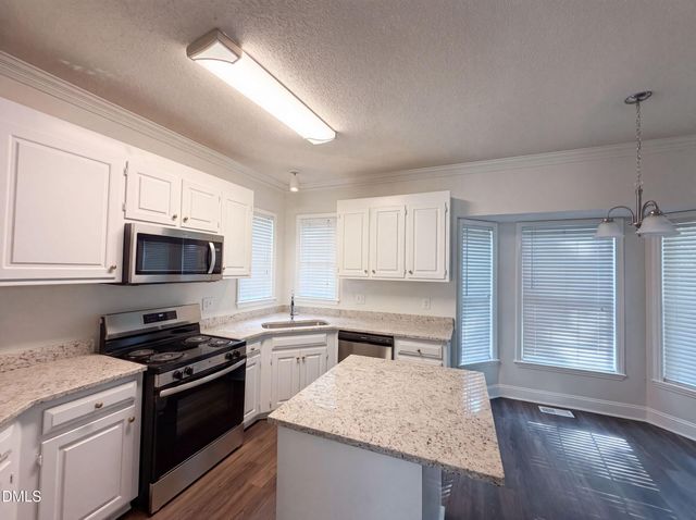 6113 Remington Lake Drive, Raleigh, NC 27616