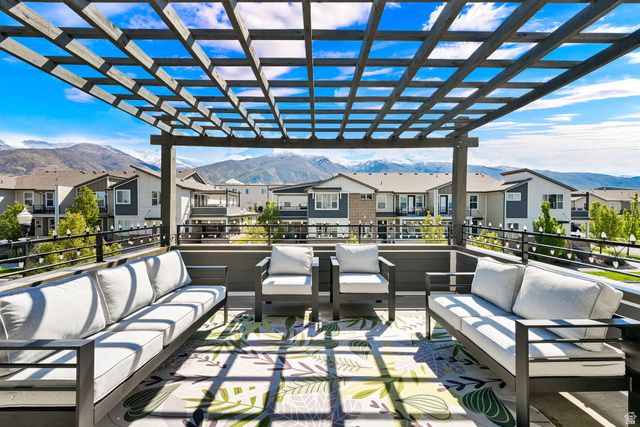 1163 W HENRY AVE, Farmington, UT 84025