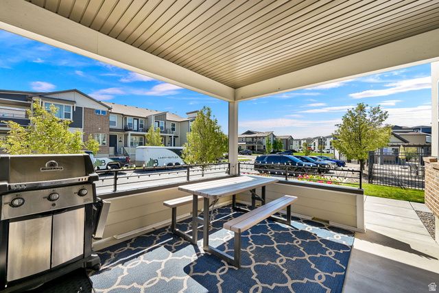 1163 W HENRY AVE, Farmington, UT 84025