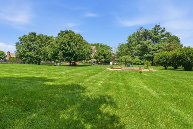5002 Lupreese Lane, Versailles, KY 40383