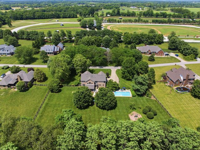 5002 Lupreese Lane, Versailles, KY 40383