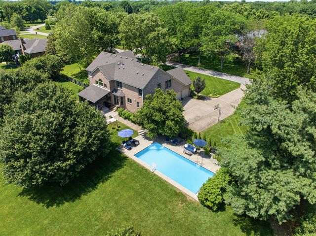 5002 Lupreese Lane, Versailles, KY 40383