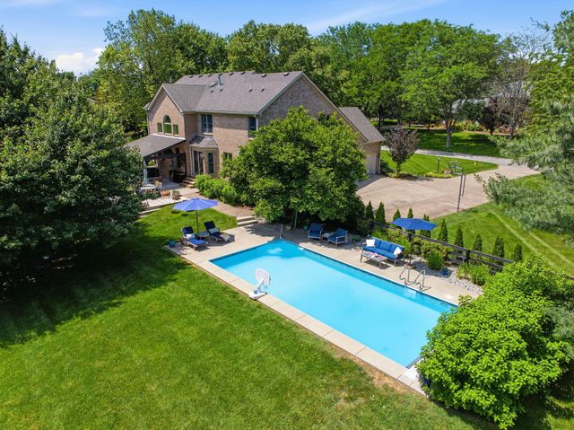 5002 Lupreese Lane, Versailles, KY 40383