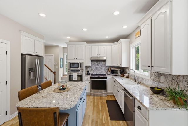 5002 Lupreese Lane, Versailles, KY 40383