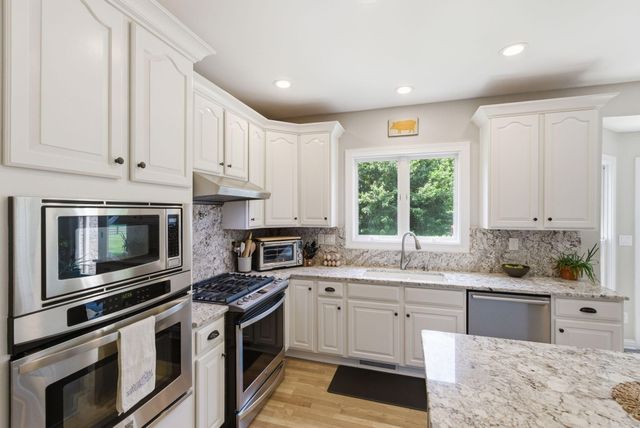 5002 Lupreese Lane, Versailles, KY 40383