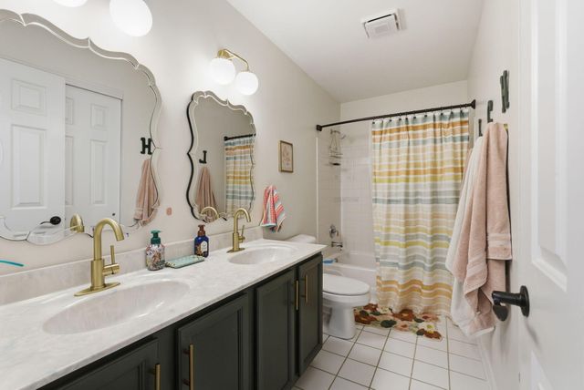 5002 Lupreese Lane, Versailles, KY 40383