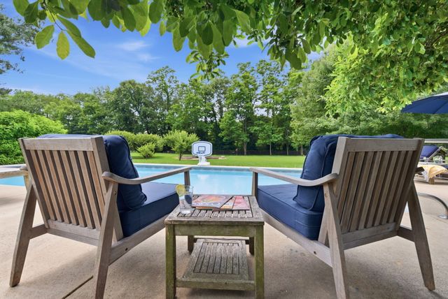 5002 Lupreese Lane, Versailles, KY 40383