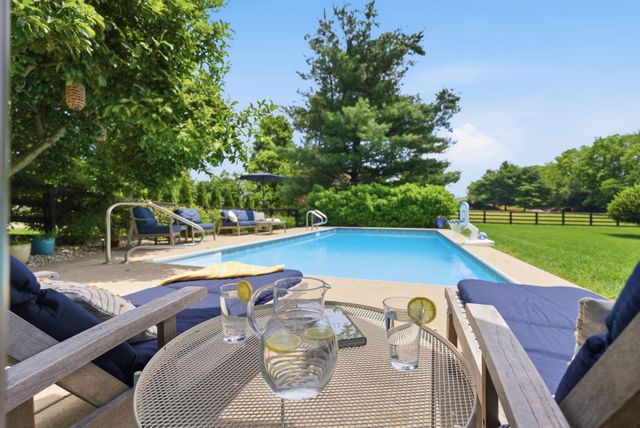 5002 Lupreese Lane, Versailles, KY 40383