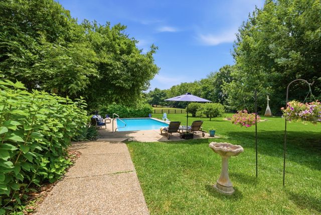 5002 Lupreese Lane, Versailles, KY 40383
