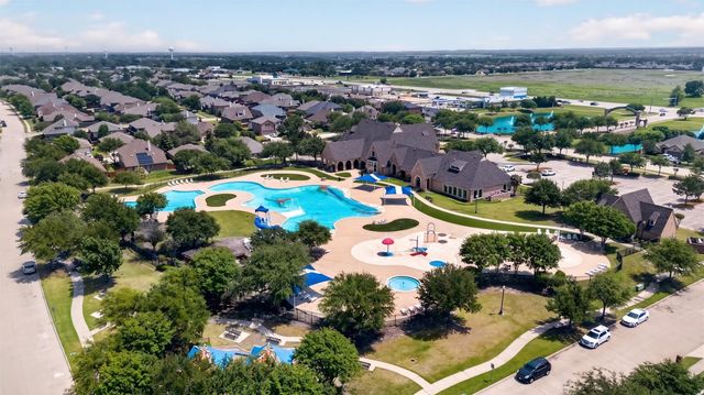 921 Bowie Drive, Lavon, TX 75166
