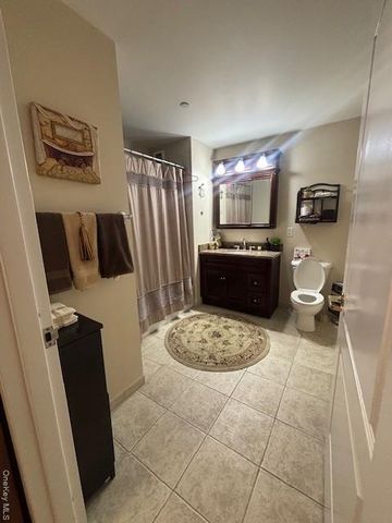 50 Merrick Avenue 120, East Meadow, NY 11554