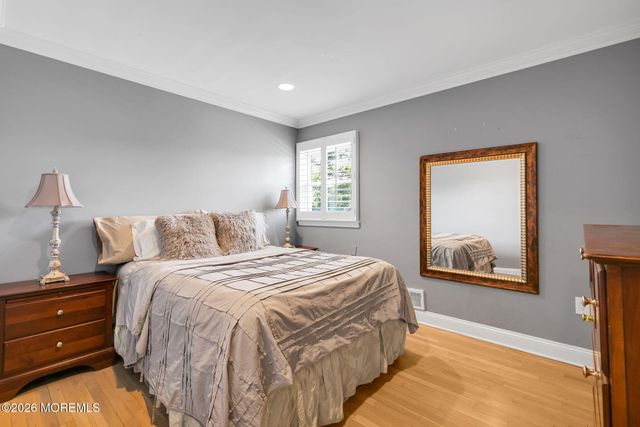 16 Springhouse Road, Ocean Twp, NJ 07712