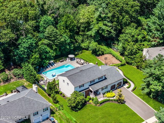 16 Springhouse Road, Ocean Twp, NJ 07712