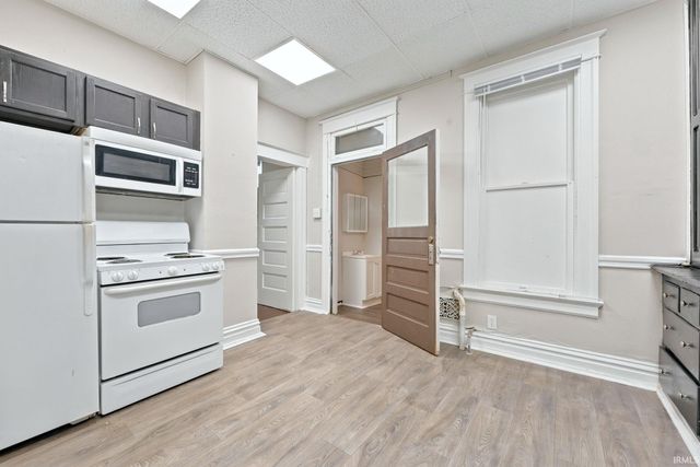 234 E Woodland Avenue, Fort Wayne, IN 46803