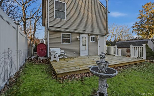 1 3rd Street, Wading River, NY 11792