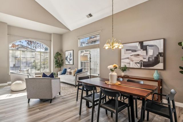 120 Elkins Circle, Folsom, CA 95630