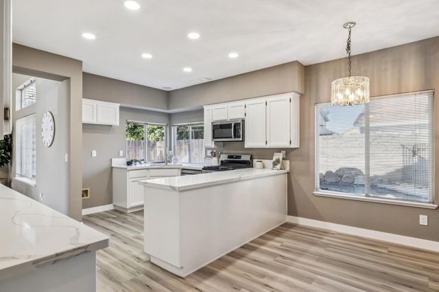 120 Elkins Circle, Folsom, CA 95630