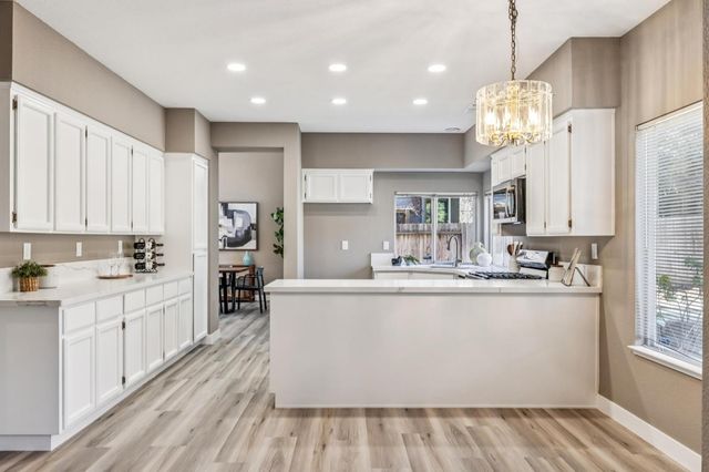 120 Elkins Circle, Folsom, CA 95630