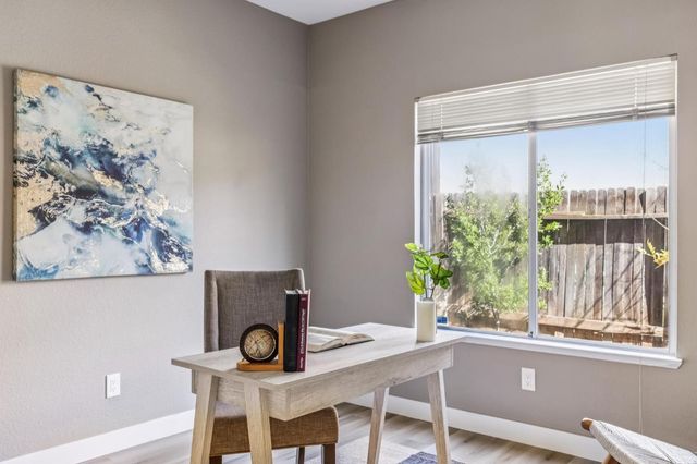 120 Elkins Circle, Folsom, CA 95630