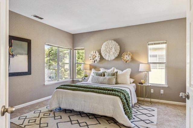 120 Elkins Circle, Folsom, CA 95630