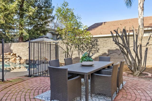 120 Elkins Circle, Folsom, CA 95630