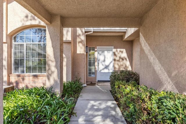 120 Elkins Circle, Folsom, CA 95630