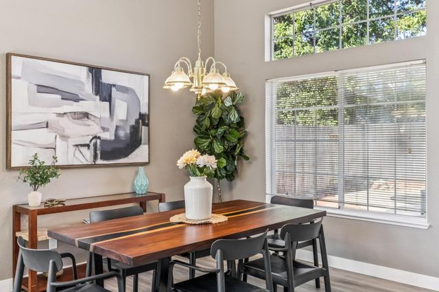 120 Elkins Circle, Folsom, CA 95630