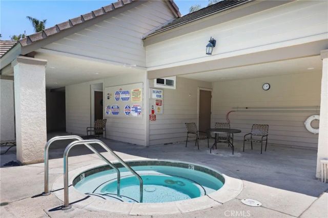24441 Hillsdale Avenue 116, Laguna Hills, CA 92653