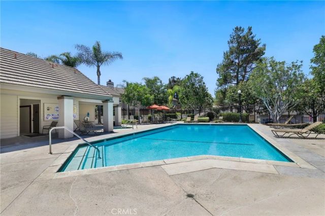 24441 Hillsdale Avenue 116, Laguna Hills, CA 92653