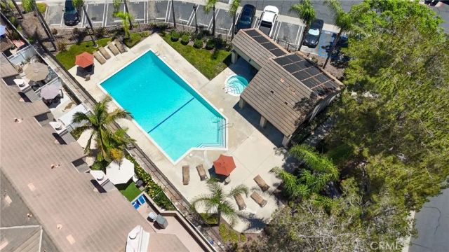 24441 Hillsdale Avenue 116, Laguna Hills, CA 92653