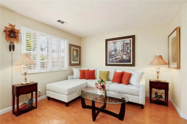 24441 Hillsdale Avenue 116, Laguna Hills, CA 92653