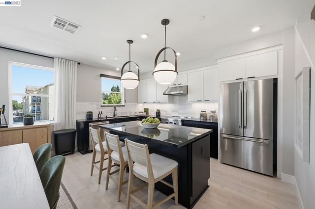 156 Tulare Court, Danville, CA 94526
