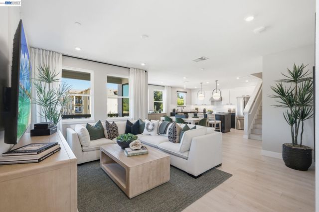 156 Tulare Court, Danville, CA 94526