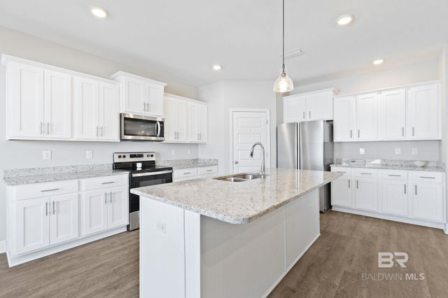 10888 Winning Colors Trail, Daphne, AL 36526