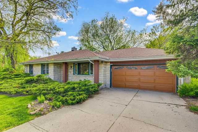 1005 Harvey AVENUE, Brookfield, WI 53005